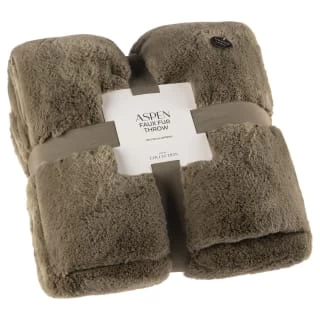B&M Aspen Faux Fur Throw - Sage 3 B&M Aspen Faux Fur Throw - Sage